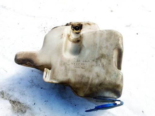 Sprinklertank Sprinklertank VW GOLF IV (1J1) 1.9 TDI (115 hp) 35074794 35074794
