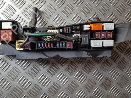 Used Fuse box Fuse box TOYOTA COROLLA (_E12_) 1.8 VVTL-i TS (ZZE123) (192 hp) 33495657 33495657