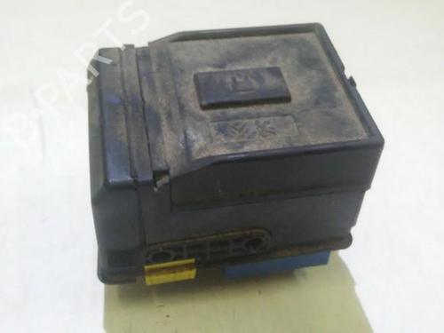 Used Fuse box Fuse box 33490597 33490597