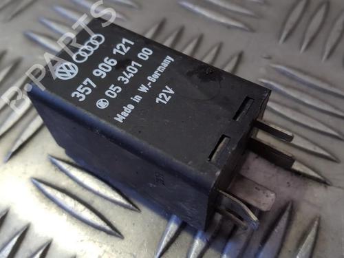 Used Electronic sensor Electronic sensor VW PASSAT B3/B4 Variant (3A5, 35I) 1.9 TD (75 hp) 33493154 33493154