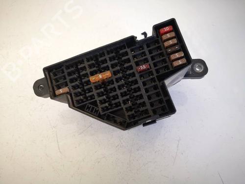 Used Fuse box Fuse box SKODA OCTAVIA II (1Z3) 1.9 TDI (105 hp) 33488529 33488529