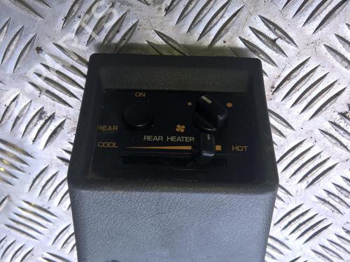 Used Climate control Climate control MITSUBISHI PAJERO II (V3_W, V2_W, V4_W, V5_W) 3.0 V6 4WD (V23W, V43W) (150 hp) 35881663 35881663