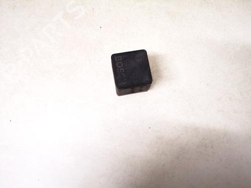Used Electronic sensor Electronic sensor AUDI 80 B3 Saloon (893, 894, 8A2) 1.8 S (90 hp) 33083705 33083705