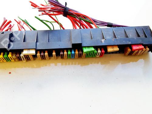 Used Fuse box Fuse box BMW 5 (E39) 520 i (150 hp) 33520220 33520220