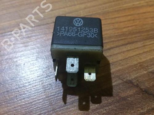 Used Electronic sensor Electronic sensor VW PASSAT B3/B4 Variant (3A5, 35I) 1.6 (72 hp) 33519131 33519131