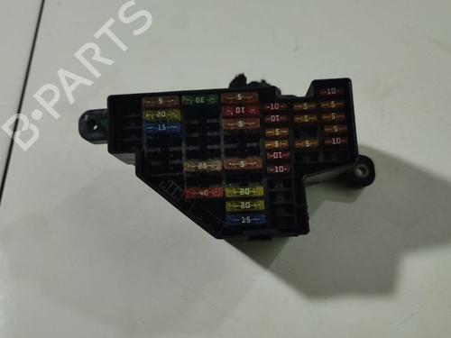 fuse-box-vw-passat-b6-3c2-2005-2006-2007-2008-2009-2010-2011-33487644 main image