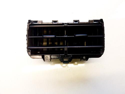 air-vent-tesla-model-3-5yj3-2017-33105967 main image