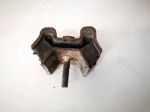 Used Engine mount Engine mount MERCEDES-BENZ M-CLASS (W163) ML 320 (163.154) (218 hp) 32956068 32956068