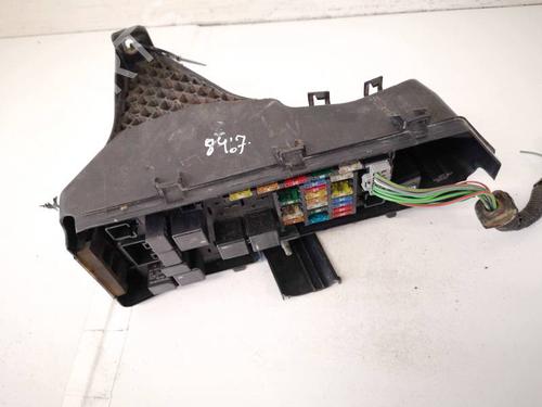 Used Fuse box Fuse box VOLVO S60 I (384) 2.4 (170 hp) 32917943 32917943