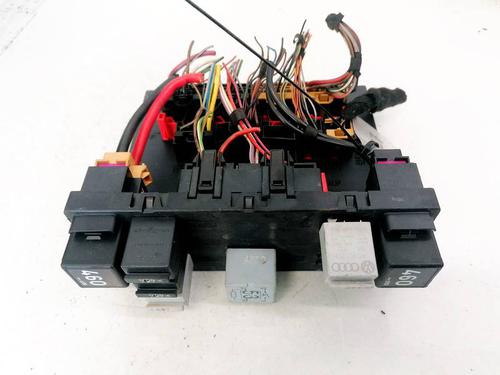 Used Fuse box Fuse box VW CADDY III MPV (2KB, 2KJ, 2CB, 2CJ) 1.9 D (65 hp) 32920012 32920012