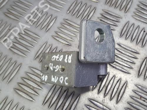 Used Hinge/Door check strap Hinge/Door check strap OPEL CORSA E (X15) 1.4 (08, 68) (75 hp) 33496055 33496055