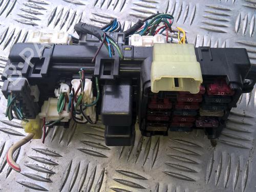 Used Fuse box Fuse box MITSUBISHI PAJERO II (V3_W, V2_W, V4_W, V5_W) 3.0 V6 4WD (V23W, V43W) (150 hp) 33531593 33531593