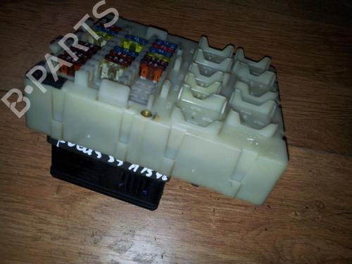 Used Fuse box Fuse box FORD FOCUS I (DAW, DBW) 1.4 16V (75 hp) 33512097 33512097