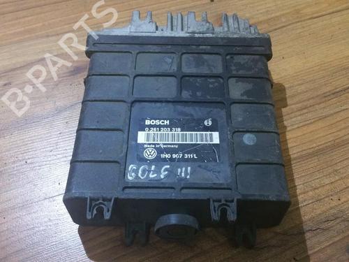 Used Engine control unit (ECU) Engine control unit (ECU) VW GOLF III (1H1) 1.8 (90 hp) 33520343 33520343