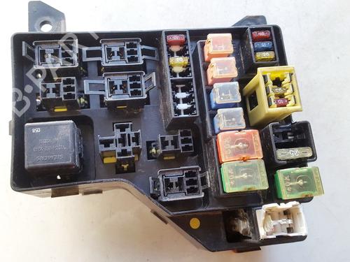 Used Fuse box Fuse box VOLVO S40 I (644) 1.9 TD (90 hp) 33518166 33518166