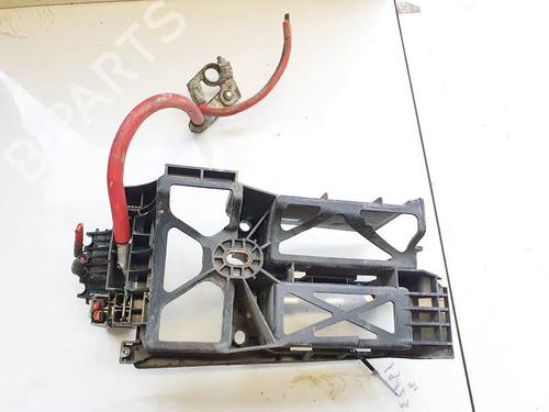 Used Fuse box Fuse box OPEL ASTRA H (A04) 1.9 CDTI (L48) (150 hp) 32942376 32942376