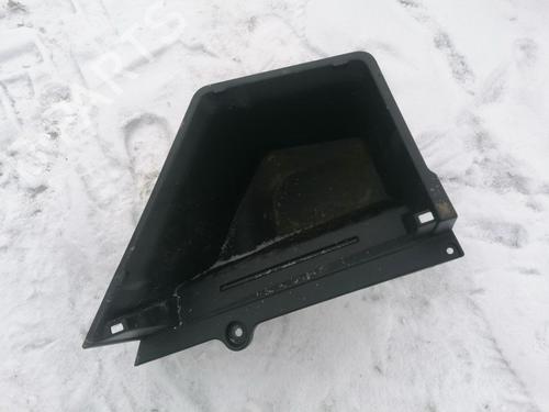 Used Glove box Glove box TOYOTA AURIS (_E18_) 1.6 (ZRE181_, ZRE185_, ZRE185R, ZRE181R) (132 hp) 35448983 35448983