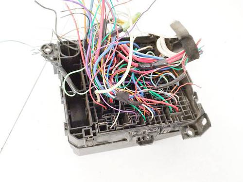 Used Fuse box Fuse box PEUGEOT 4007 (VU_, VV_) 2.2 HDi (156 hp) 32578895 32578895