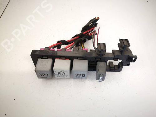 Used Fuse box SKODA OCTAVIA II (1Z3) 1.9 TDI (105 hp) 32555323