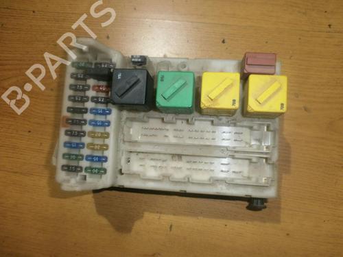 Used Fuse box Fuse box FORD MONDEO I (GBP) 1.6 i 16V (88 hp) 33483577 33483577