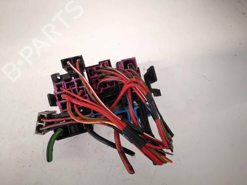 Fuse box VW PASSAT B5.5 (3B3) 1.9 TDI | BP32971288E1 - Image 2