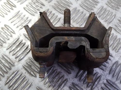 Used Engine mount Engine mount MERCEDES-BENZ M-CLASS (W163) ML 270 CDI (163.113) (163 hp) 33495278 33495278
