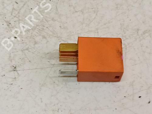 other-toyota-yaris-_p1_-1999-2000-2001-2002-2003-2004-2005-32530804 main image