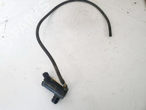 Used Washer pump Washer pump VOLVO V70 II (285) 2.4 (170 hp) 35671246 35671246
