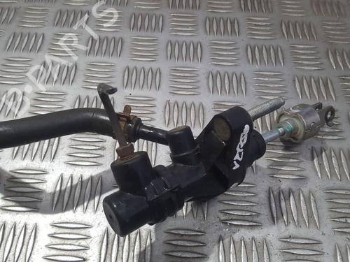 clutch-slave-cylinder-toyota-corolla-verso-_e12_-2001-2002-2003-2004-2005-2006-2007-35709977 main image