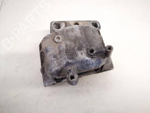 Used Engine mount Engine mount VW TOURAN (1T1, 1T2) 1.6 FSI (115 hp) 32925982 32925982