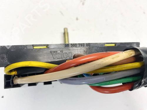 Fuse box CITROËN C4 I (LC_) 1.6 16V | BP32582227E1 - Image 4