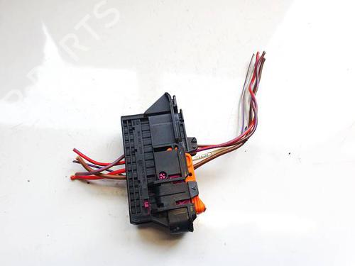 Electronic module VW PASSAT B7 (362) 2.0 TDI | BP37009173M83 - Image 2