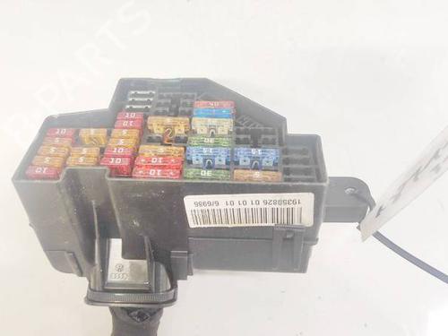 Used Fuse box Fuse box VW PASSAT B6 (3C2) 2.0 TDI (140 hp) 32929347 32929347