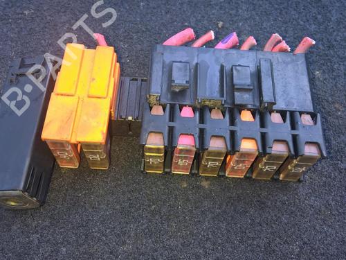 fuse-box-renault-scenic-ii-jm01_-2003-2004-2005-2006-2007-2008-2009-2010-33530734 main image