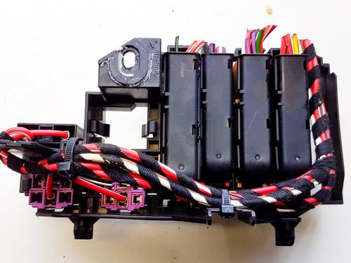 Fuse box AUDI A5 (8T3) 2.0 TDI | BP33063625E1 - Image 2