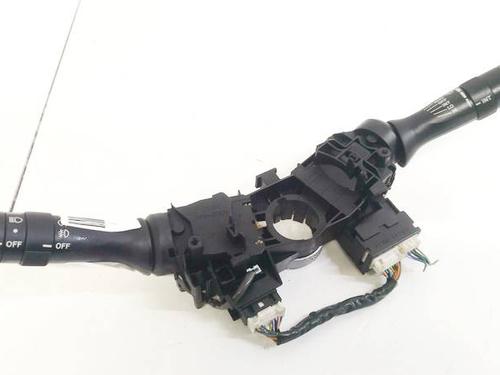 Bouton de warning Bouton de warning LEXUS IS II (_E2_) 220d (ALE20) (177 hp) 35149493 35149493