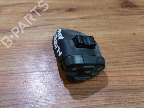 steering-wheel-controls-nissan-almera-ii-hatchback-n16-2000-35648631 main image