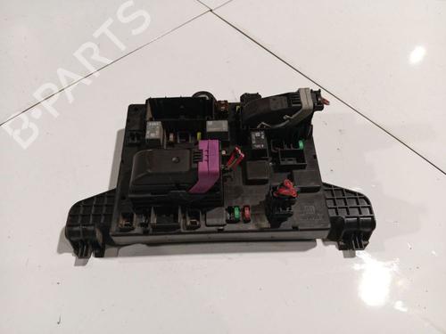 Used Fuse box Fuse box 36851868 36851868