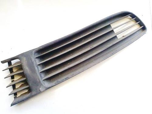 Used Grille Grille VW PASSAT B5 Variant (3B5) 1.9 TDI (90 hp) 40520091 40520091
