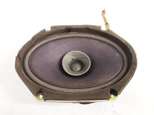 Used Speaker Speaker VOLVO V50 (545) 2.0 D (136 hp) 40286393 40286393