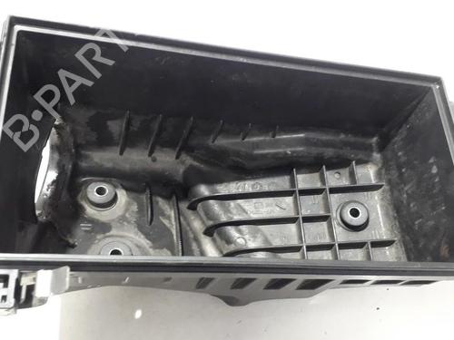 Used Air filter box Air filter box TOYOTA COROLLA Verso (ZER_, ZZE12_, R1_) 2.2 D-4D (AUR10_, AUR10R) (136 hp) 35847593 35847593