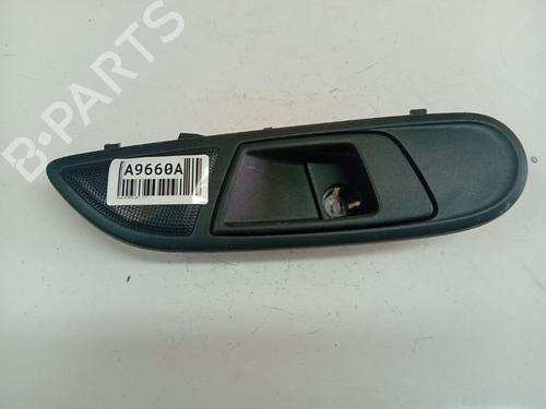 Used Front right interior door handle Front right interior door handle 38319183 38319183