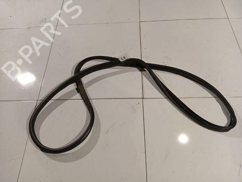 Gummiliste Gummiliste MERCEDES-BENZ A-CLASS (W169) A 150 (169.031, 169.331) (95 hp) 37008735 37008735