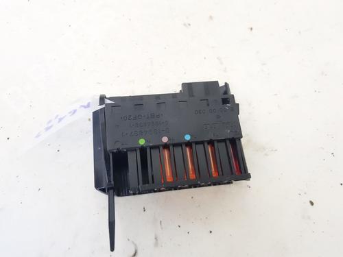 Used Fuse box Fuse box MERCEDES-BENZ E-CLASS (W211) E 220 CDI (211.006) (136 hp) 32876941 32876941