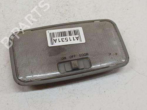 Luz interior Luz interior TOYOTA YARIS (_P9_) 1.4 D-4D (NLP90_, NLP90R) (90 hp) 36896383 36896383