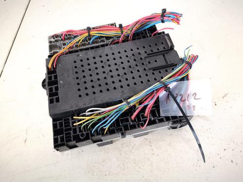 Fuse box VOLVO S60 I (384) D5 | BP32910452E1 - Image 3