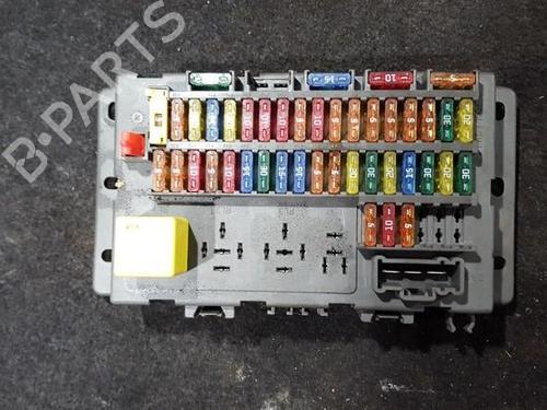 Used Fuse box Fuse box ROVER 75 (RJ) 2.5 V6 (175 hp) 33483774 33483774