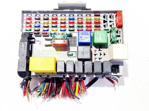 fuse-box-opel-astra-g-hatchback-t98-1998-1999-2000-2001-2002-2003-2004-2005-2006-2007-2008-2009-32958316 main image