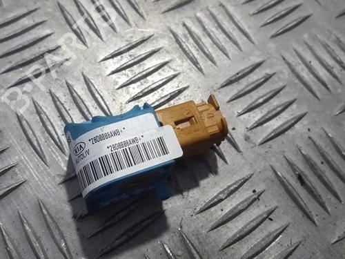 Used Electronic module Electronic module KIA SORENTO I (JC) 2.5 CRDi 4WD (140 hp) 33503102 33503102