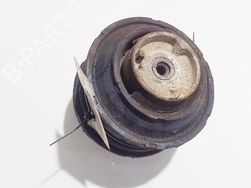 Used Engine mount Engine mount MERCEDES-BENZ E-CLASS (W210) E 200 (210.035) (136 hp) 33069326 33069326